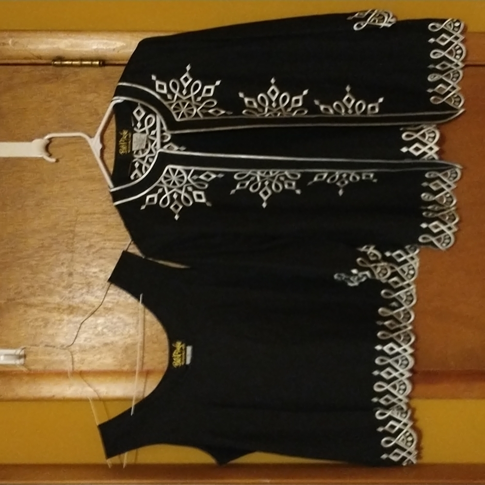 Bob Mackie Wearable Art jacket cardigan set linen embroidered